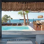 Casa Negro - Beachfront Living By Etouri Villa *