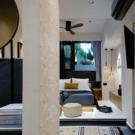 Casa Negro - The Essence Of Beachfront Living * Rethymno (Crete)