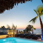 Casa Negro - Beachfront Living By Etouri Vilă Rethymnon