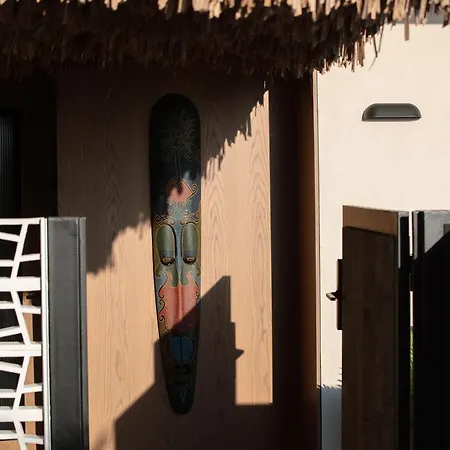 Casa Negro فيلة ريثيمنو