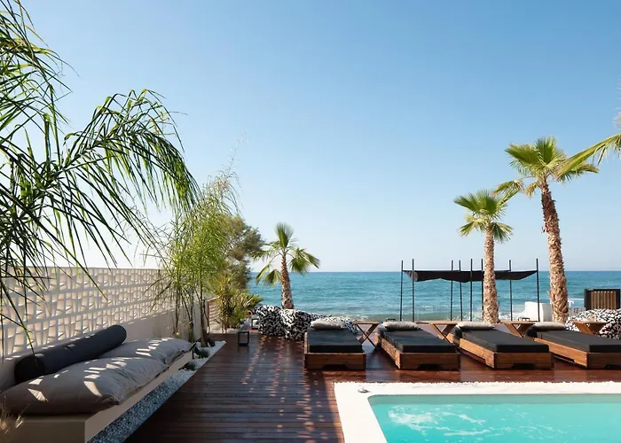 Casa Negro - Beachfront Living By Etouri Rétino