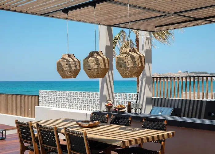 Villa Casa Negro - Beachfront Living By Etouri Rétino